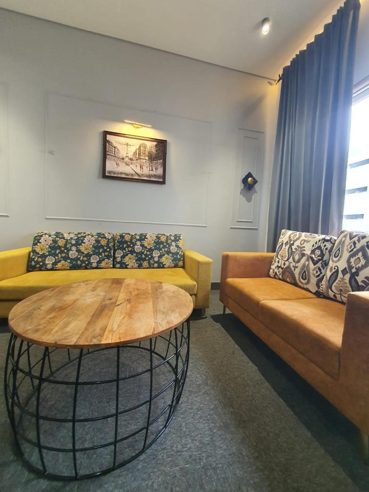 Mallenzo Suites Dlf Phase 1 Γκουργκάον Εξωτερικό φωτογραφία